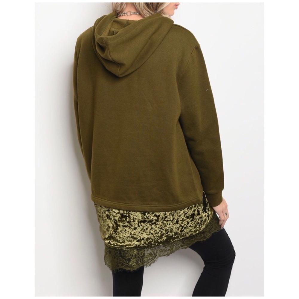 ❄️LAST1️⃣//OLIVE VELVET LACE SWEATSHIRT - Picture 3 of 5